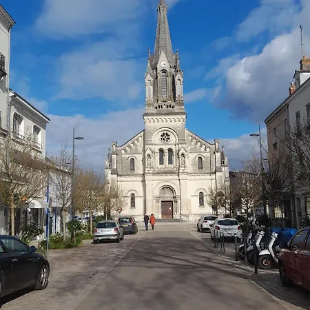 Chez Eric Le N2 * Tours