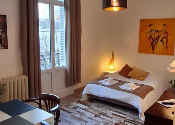 Διαμέρισμα Chez Eric Le N2 *